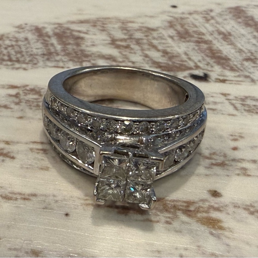 Diamond Cluster Wide Band Ring - 14 K White Gold - Picture 9 of 16